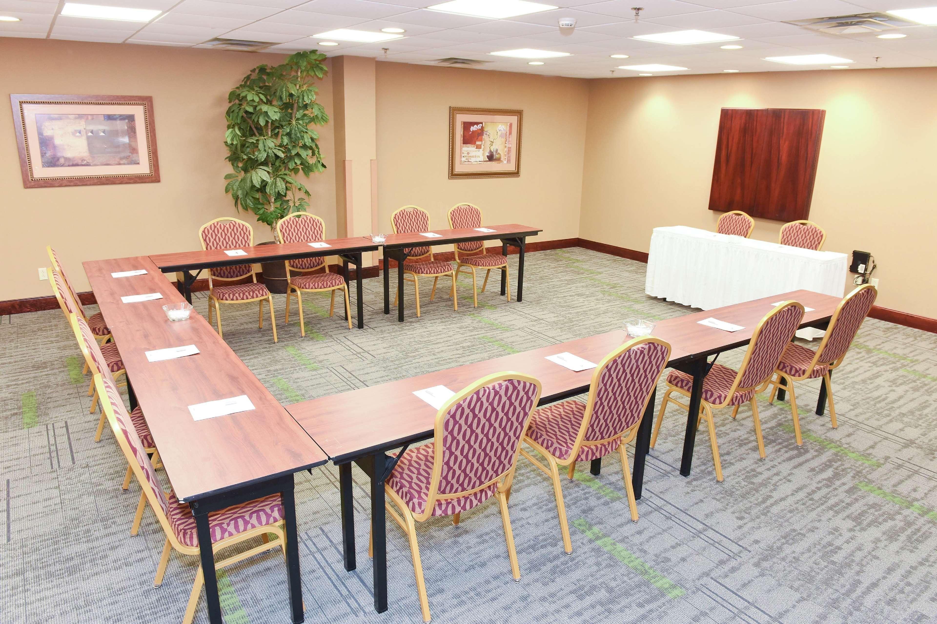 Hampton Inn & Suites Madisonville Kültér fotó