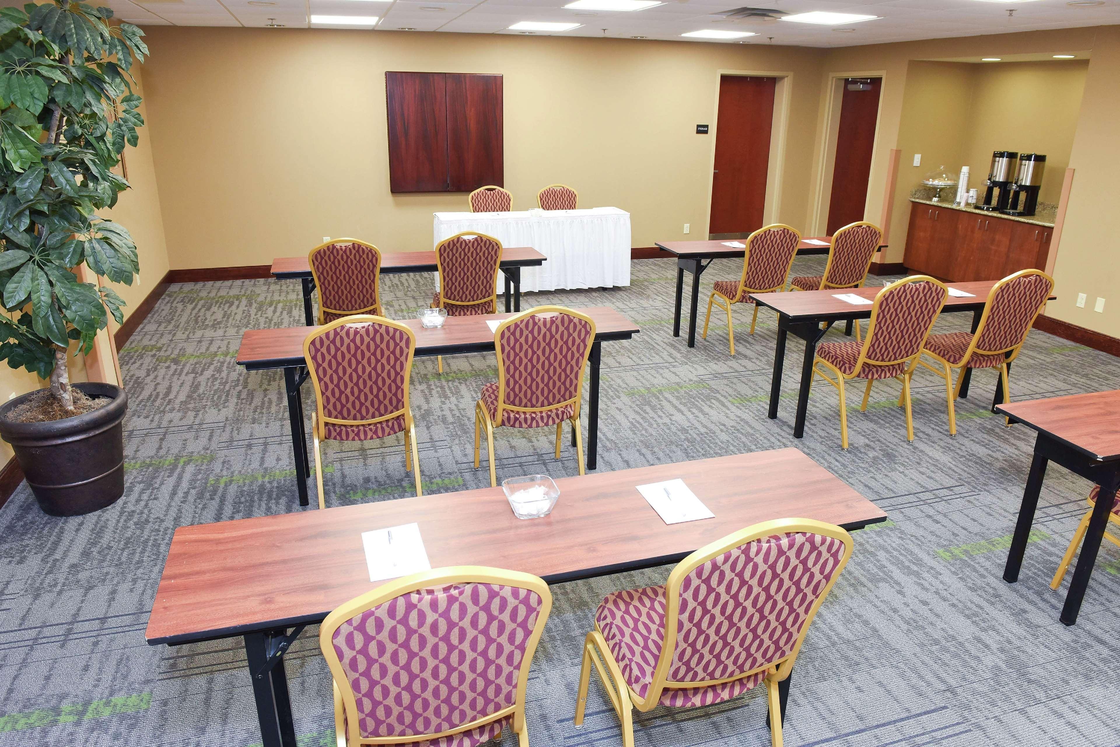 Hampton Inn & Suites Madisonville Kültér fotó