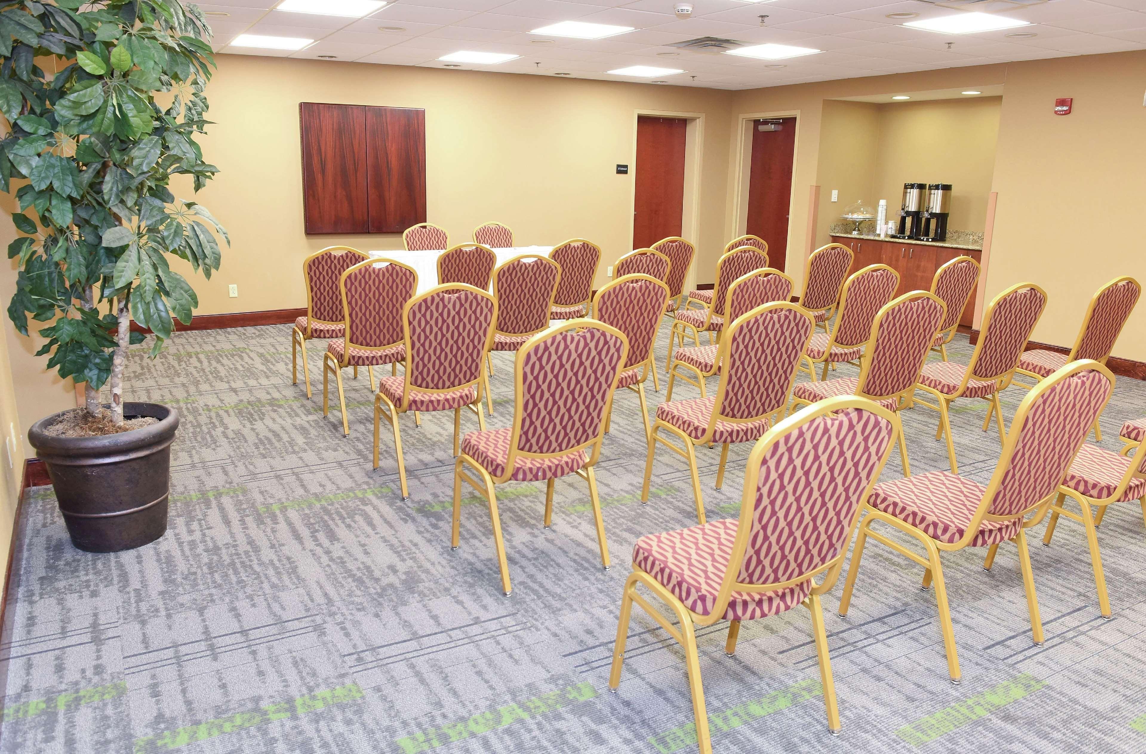Hampton Inn & Suites Madisonville Kültér fotó