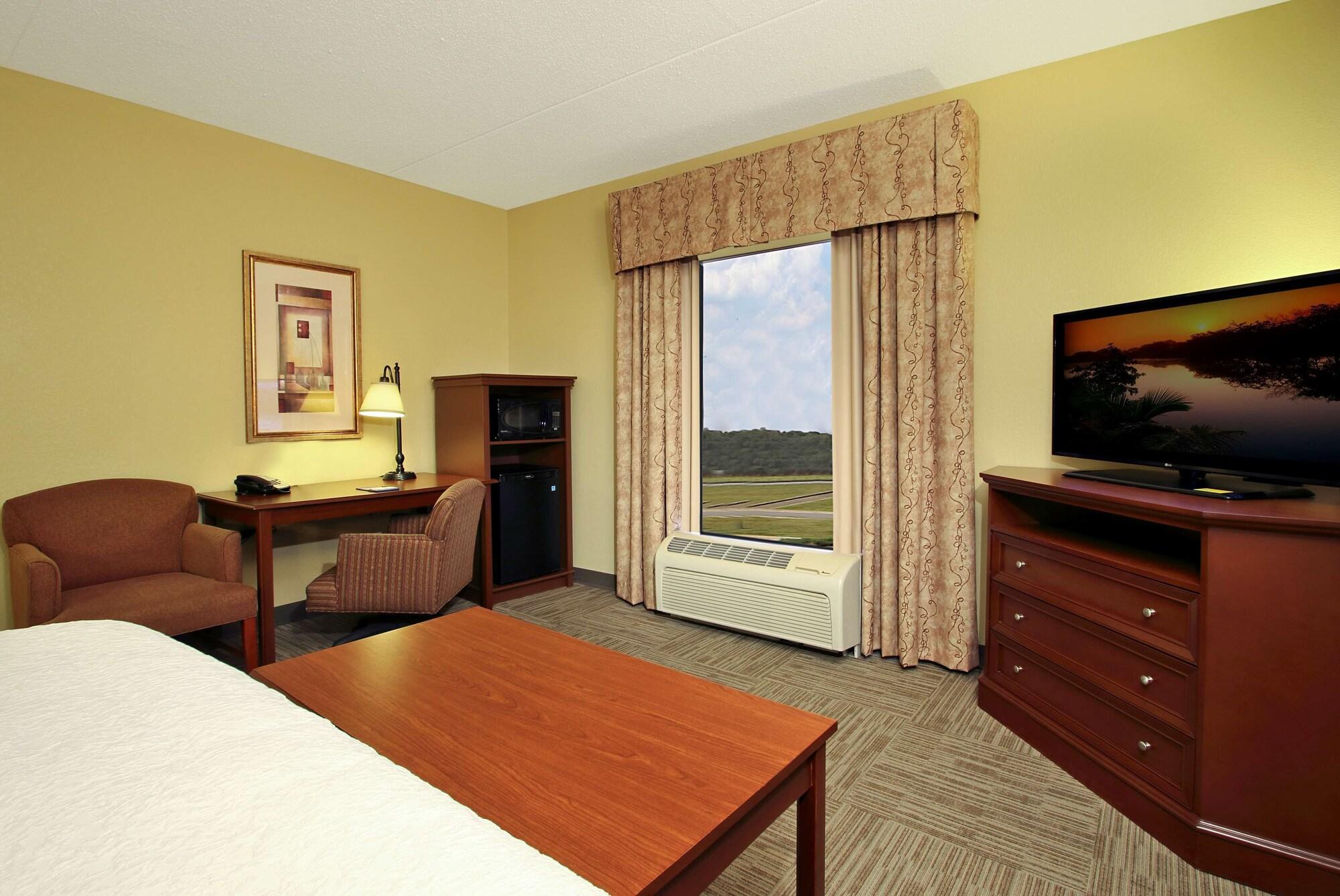 Hampton Inn & Suites Madisonville Kültér fotó