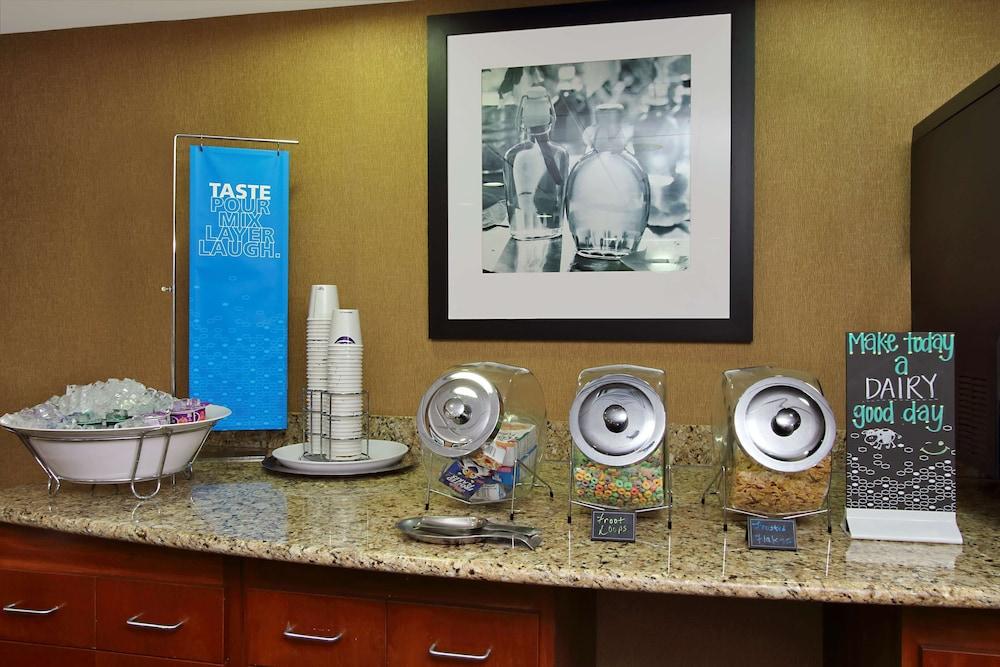 Hampton Inn & Suites Madisonville Kültér fotó