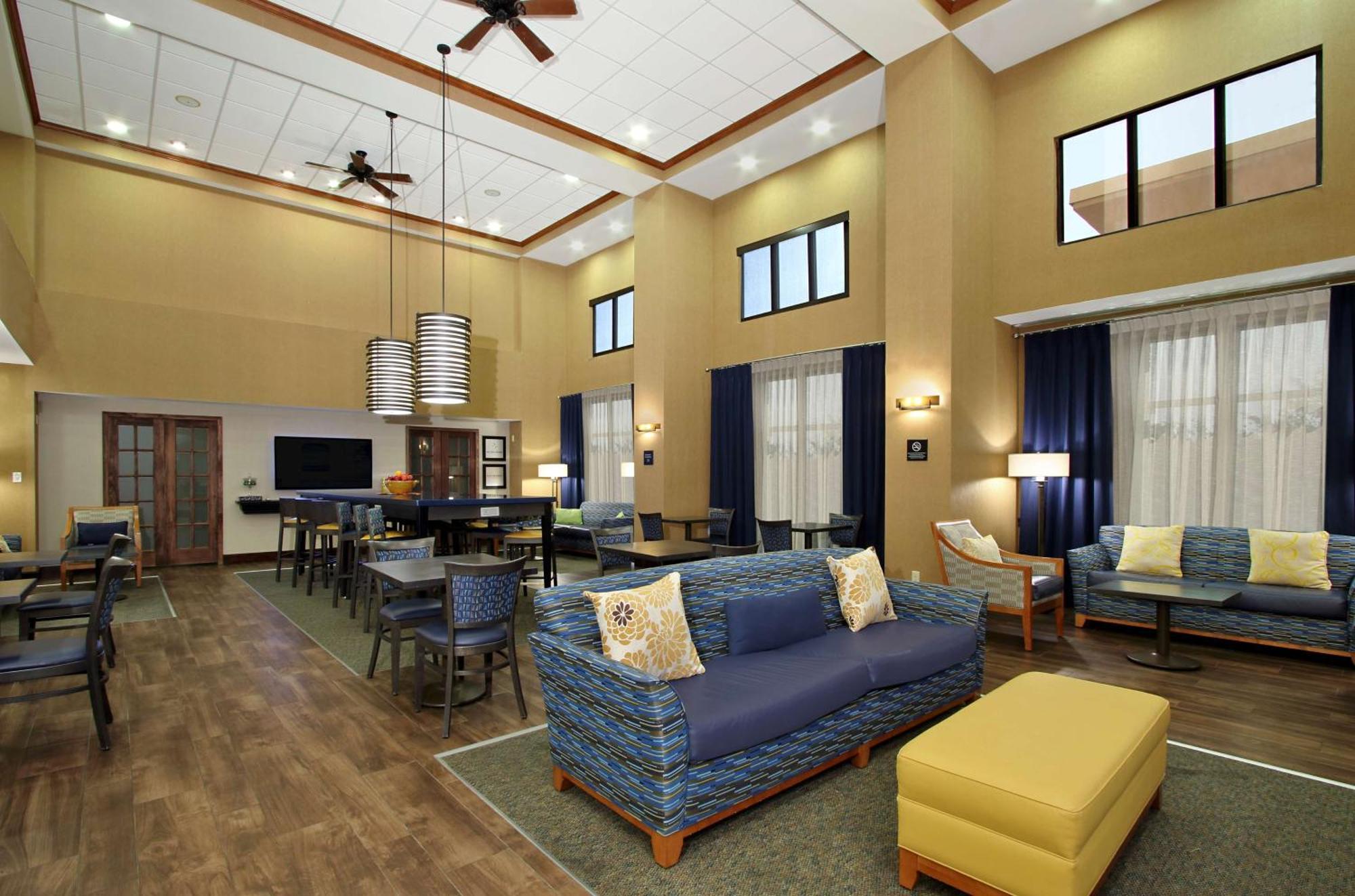 Hampton Inn & Suites Madisonville Kültér fotó