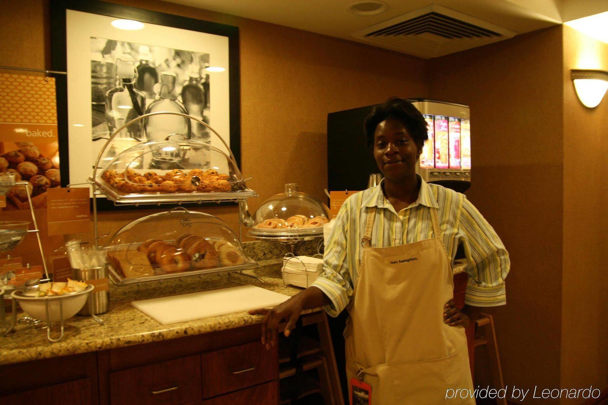 Hampton Inn & Suites Madisonville Étterem fotó