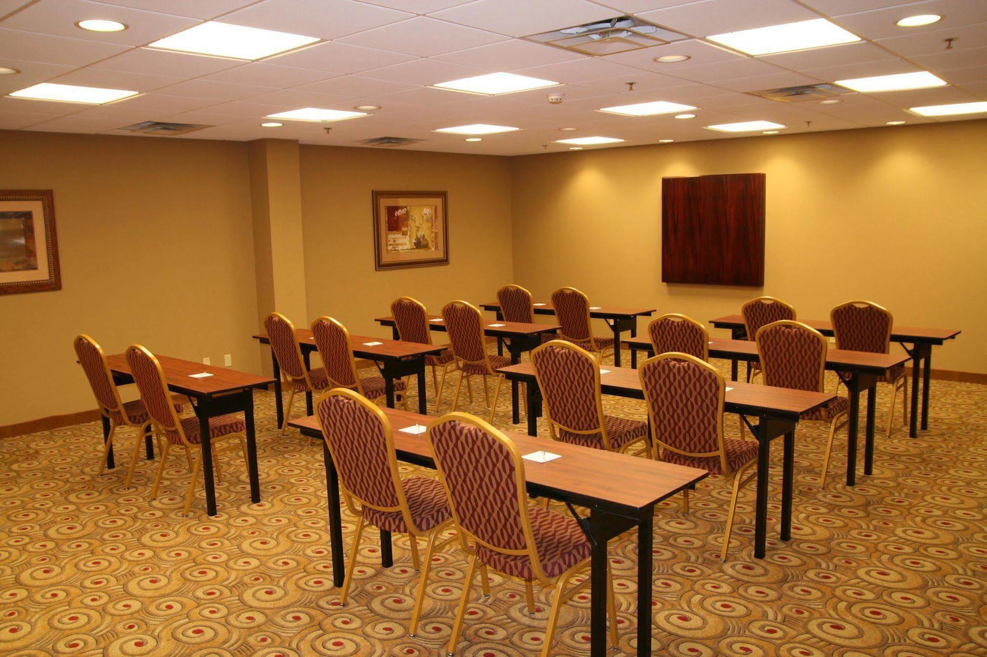 Hampton Inn & Suites Madisonville Kültér fotó